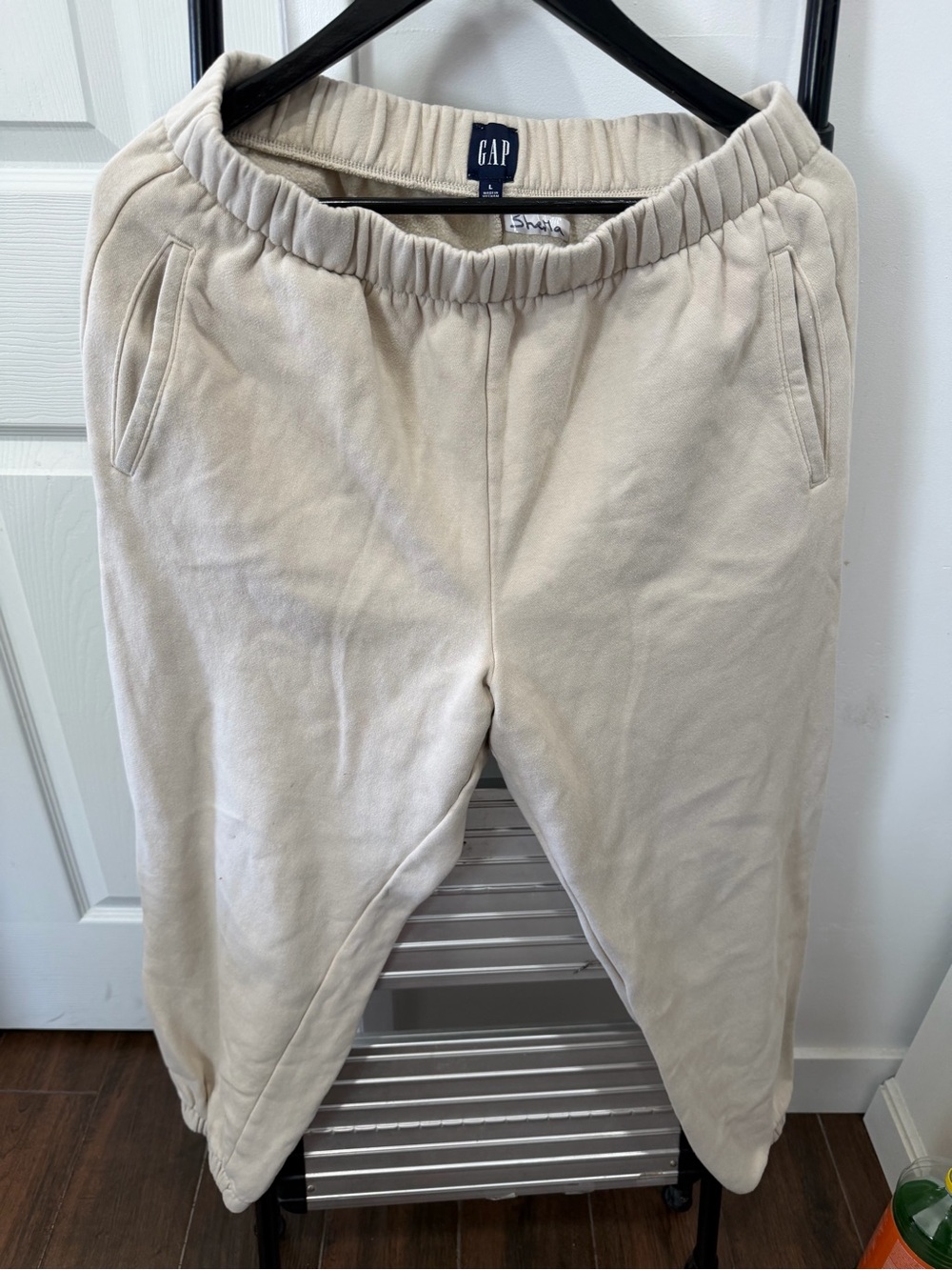 GAP womens Cream Sweat Joggers